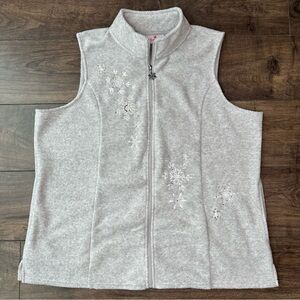 Quacker Factory Blizzard Fleece Zip-Up Vest - Size: XL - Gray with Snowflakes